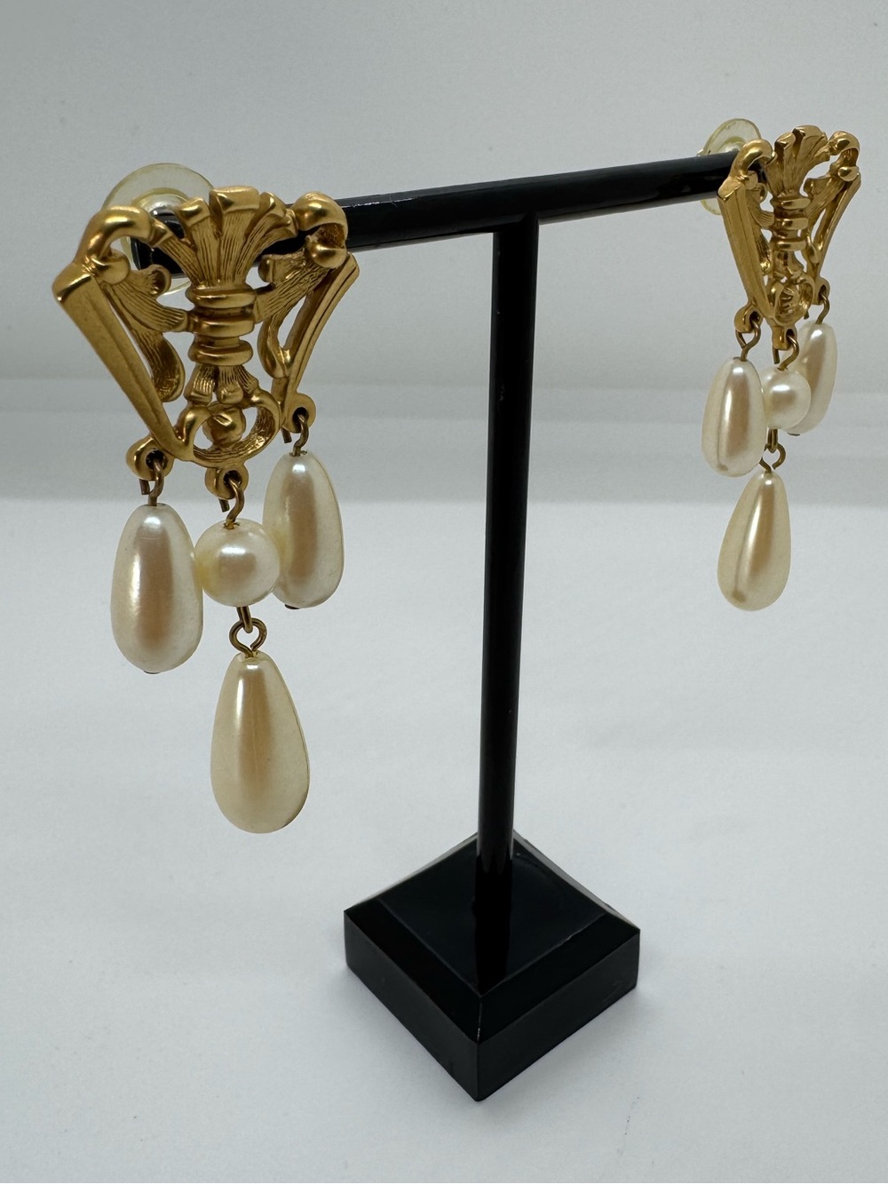 Vintage Avon Etruscan Style Faux Pearl Dangle Earrings Gold Tone Pierced Signed
